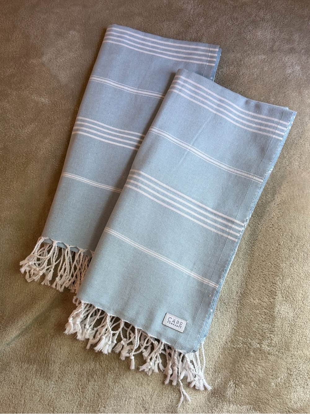 Cape Comforts Set of 2 Blue and White Classic Lightweight Towel 67”L x 37”W